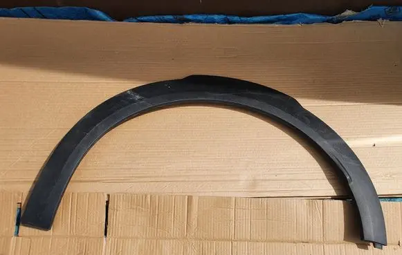 Opel Mokka X Rear arch trim 983721778000 W51850