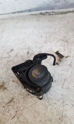 Mercedes-Benz E W212 Hybrid/electric vehicle battery fan A2049060015