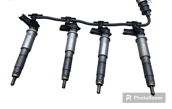 Nissan Qashqai Fuel injectors set 0445115007 H82409398 804536