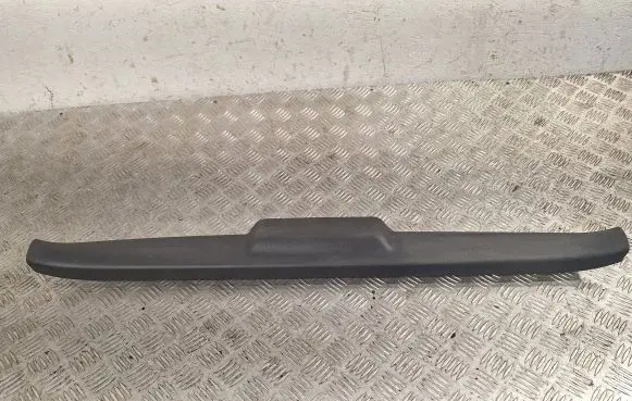 Toyota Verso Tailgate trim 679390F020B1 679390F020