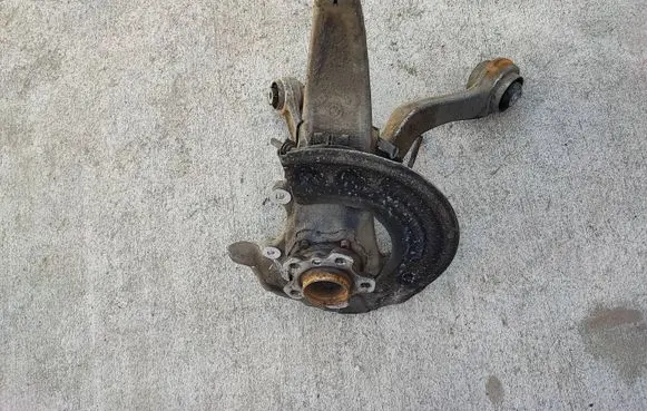 BMW 5 G30 G31 Front wheel hub spindle knuckle