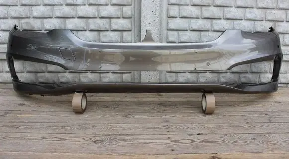 BMW 5 G30 G31 Front bumper 7385336