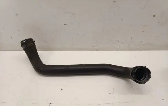 Mercedes-Benz E W213 Engine coolant pipe/hose A2135010182