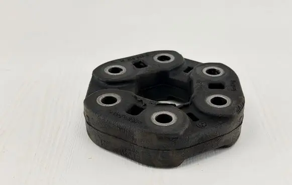 BMW 2 G42 Rear prop shaft donut coupling/joint 26118845528 8845528