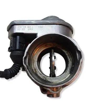 Volkswagen Touran I Throttle valve 038128063L B33220353 V100