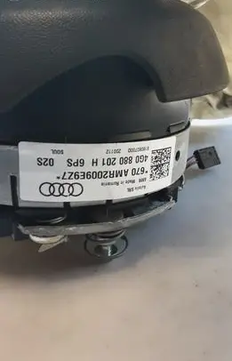 Steering wheel airbag