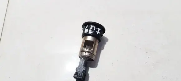 Nissan Micra Cigarette lighter 