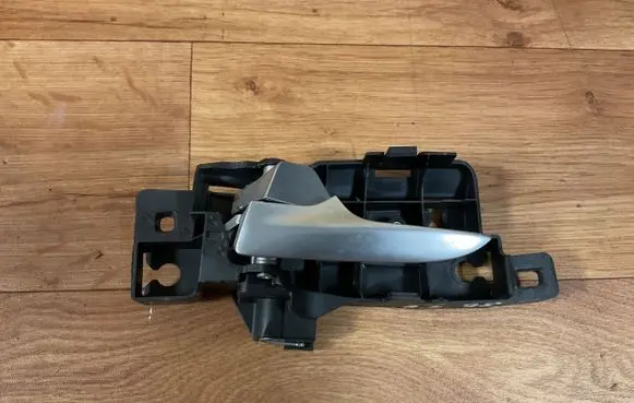 Ford Mondeo MK IV Front door interior handle 6M21U22601 BS71A22601 7S71A22601