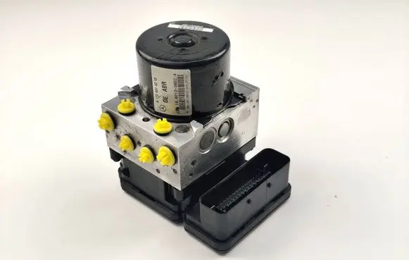 Mercedes-Benz C W204 ABS Pump A1724314212 A1729014000 10021208224