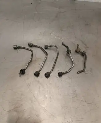 Citroen Berlingo Fuel injector supply line/pipe 