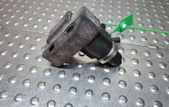 Audi A6 S6 C5 4B Turbo solenoid valve S26371827 059906627