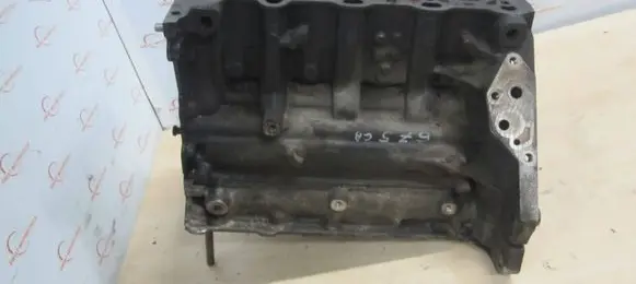 Opel Corsa D Engine block 55561962