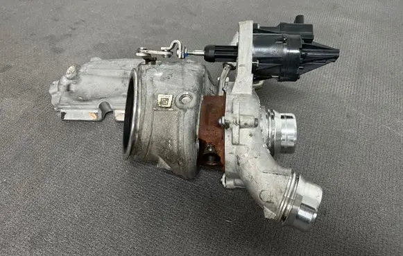 BMW 1 F20 F21 Turbo 7633795 180826H1243 A2C10792600