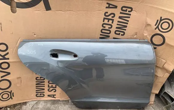 Mercedes-Benz CLS C218 X218 Rear door A2187320410