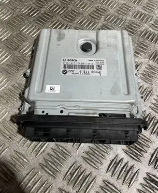 BMW 7 F01 F02 F03 F04 Engine control unit/module 8511983 030111936 1039S39908