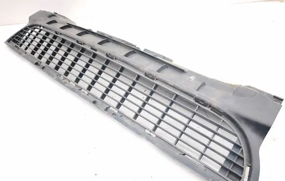 Front bumper lower grill