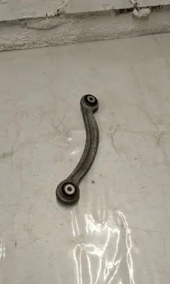 Mercedes-Benz C W205 Rear control arm A20409