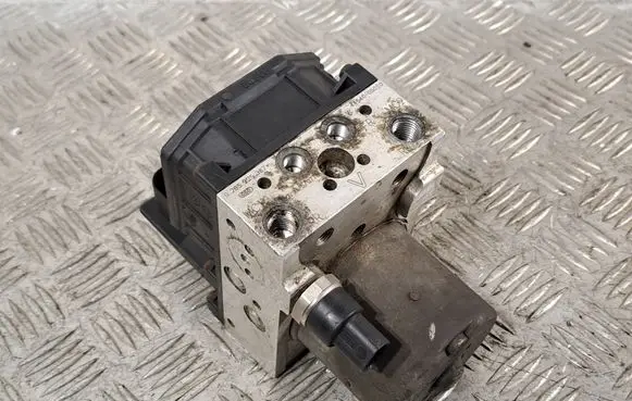 Toyota Avensis T250 ABS Pump 0265225387 4454005050 4405005110