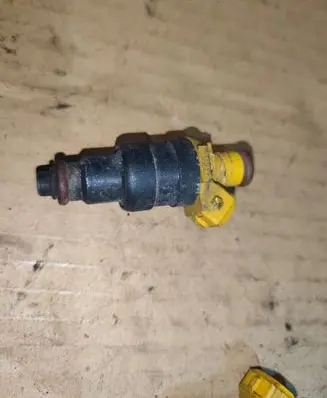 Fuel injector