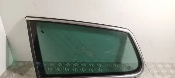 Volkswagen PASSAT B7 Rear side window 3AF845297E