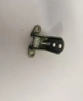 Nissan Leaf II (ZE1) Front door lower hinge A047742