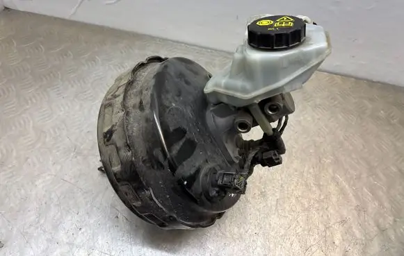 Volvo V70 Brake booster 03785988324 P31400465
