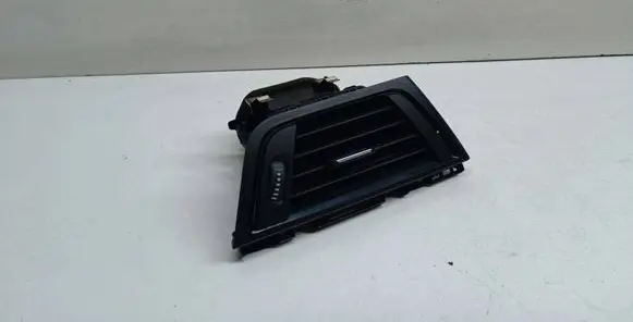 BMW 3 GT F34 Dashboard side air vent grill/cover trim 9218550