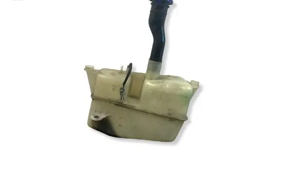 Volvo S70 V70 V70 XC Windshield washer fluid reservoir/tank 9169608