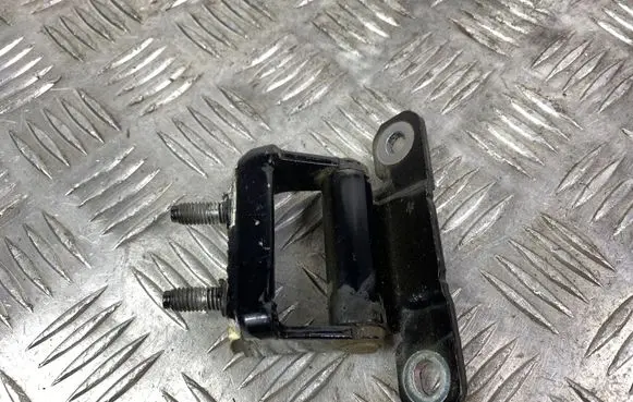 Infiniti QX80 Tailgate/trunk/boot hinge