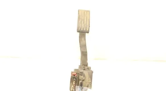 Mazda 3 I Accelerator throttle pedal
