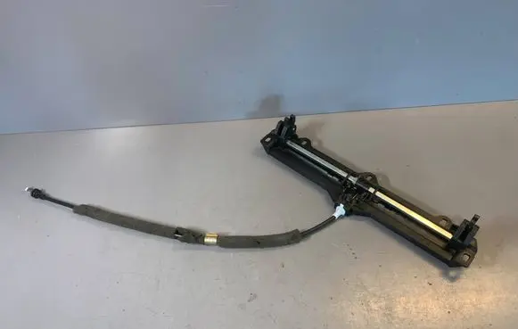 BMW 7 E65 E66 Glove box lock 7033378 51167033378 51166958222