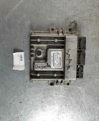 Ford Kuga I Engine control unit/module e2u9e