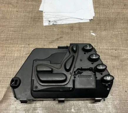 Mercedes-Benz S W220 Seat control switch 
