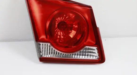 Chevrolet Cruze Tailgate rear/tail lights