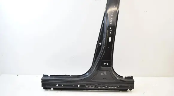 Toyota RAV 4 (XA40) Pillar (middle) 
