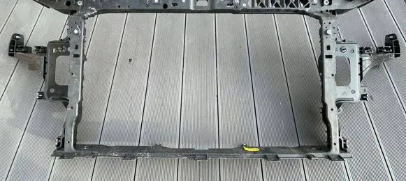 Hyundai i30 Radiator support slam panel 64101S0000