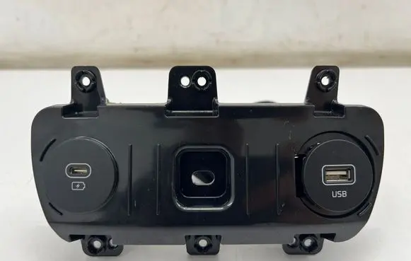 KIA EV6 USB socket connector 96123CV910 96125CV000