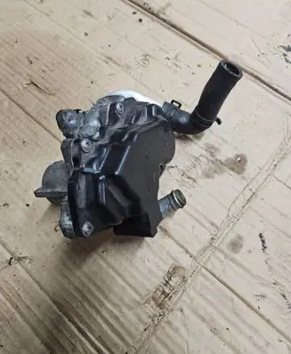 Audi A4 S4 B8 8K EGR valve 04l131501s