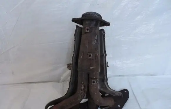 Mazda 6 Exhaust manifold
