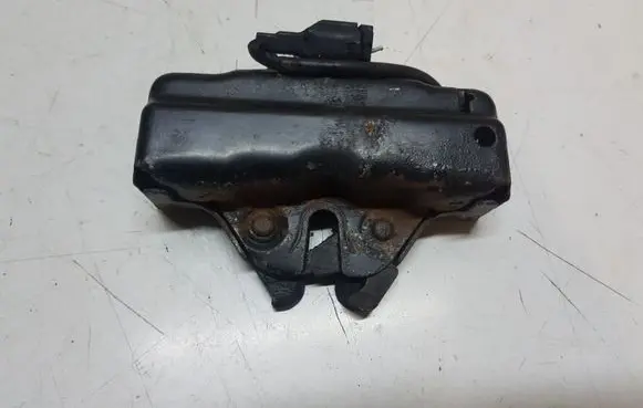 Lexus IS 220D-250-350 Engine bonnet/hood lock/catch