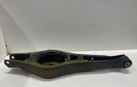 Volkswagen PASSAT B6 Rear upper control arm/wishbone