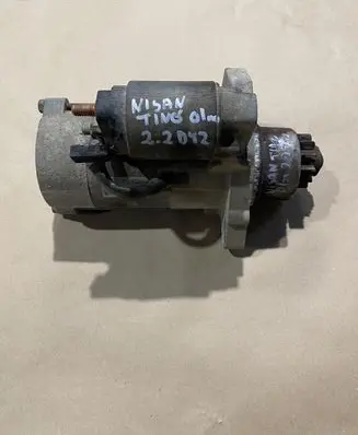 Nissan Almera Tino Starter motor