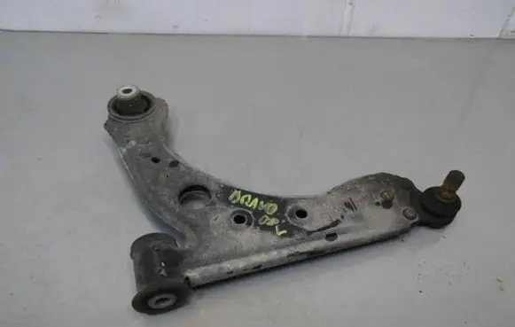 Fiat 500E Front control arm