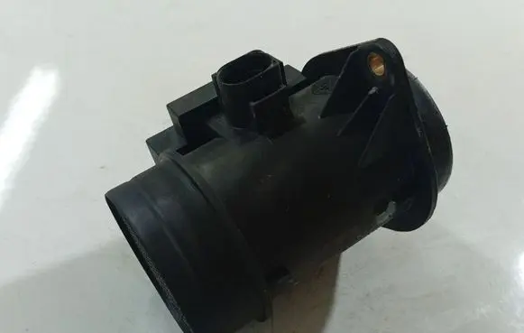 Audi 80 90 S2 B4 Mass air flow meter 71822101