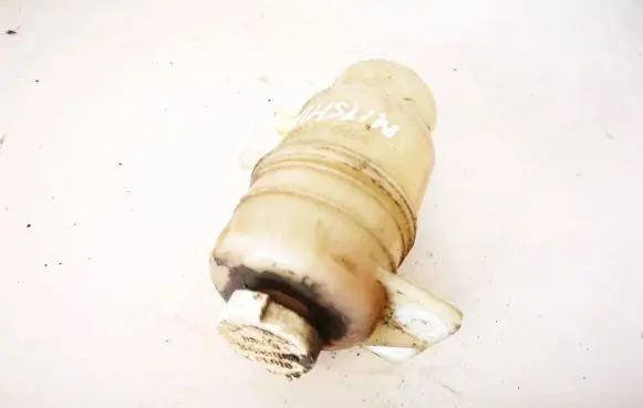 Mitsubishi Space Wagon Power steering fluid tank/reservoir