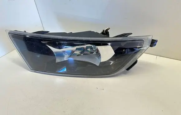 Skoda Fabia Mk3 (NJ) Front fog light 6V0941700 90039410