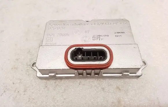 Mercedes-Benz E W211 Headlight ballast module Xenon 5DV00829000