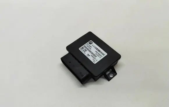 BMW 5 F10 F11 Hand brake control module 679908301 23122010 EB679908301