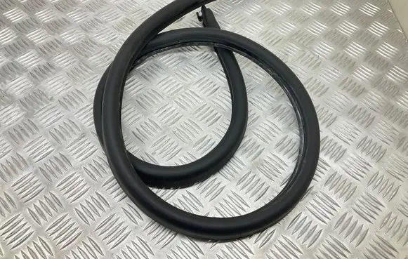 Volkswagen Eos Front door rubber seal 1Q0867912B