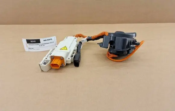 Volvo XC90 Electric car charge socket 32340092 31407067 32266632